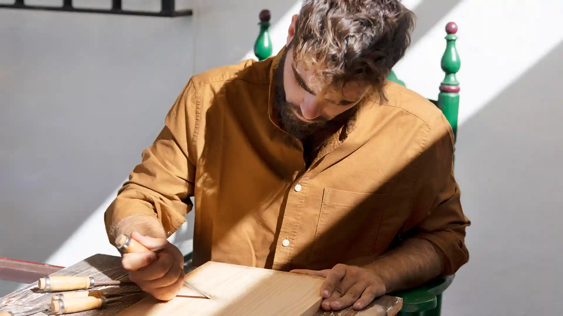 Made-to-measure fitted furniture crafted by Solmaz in London