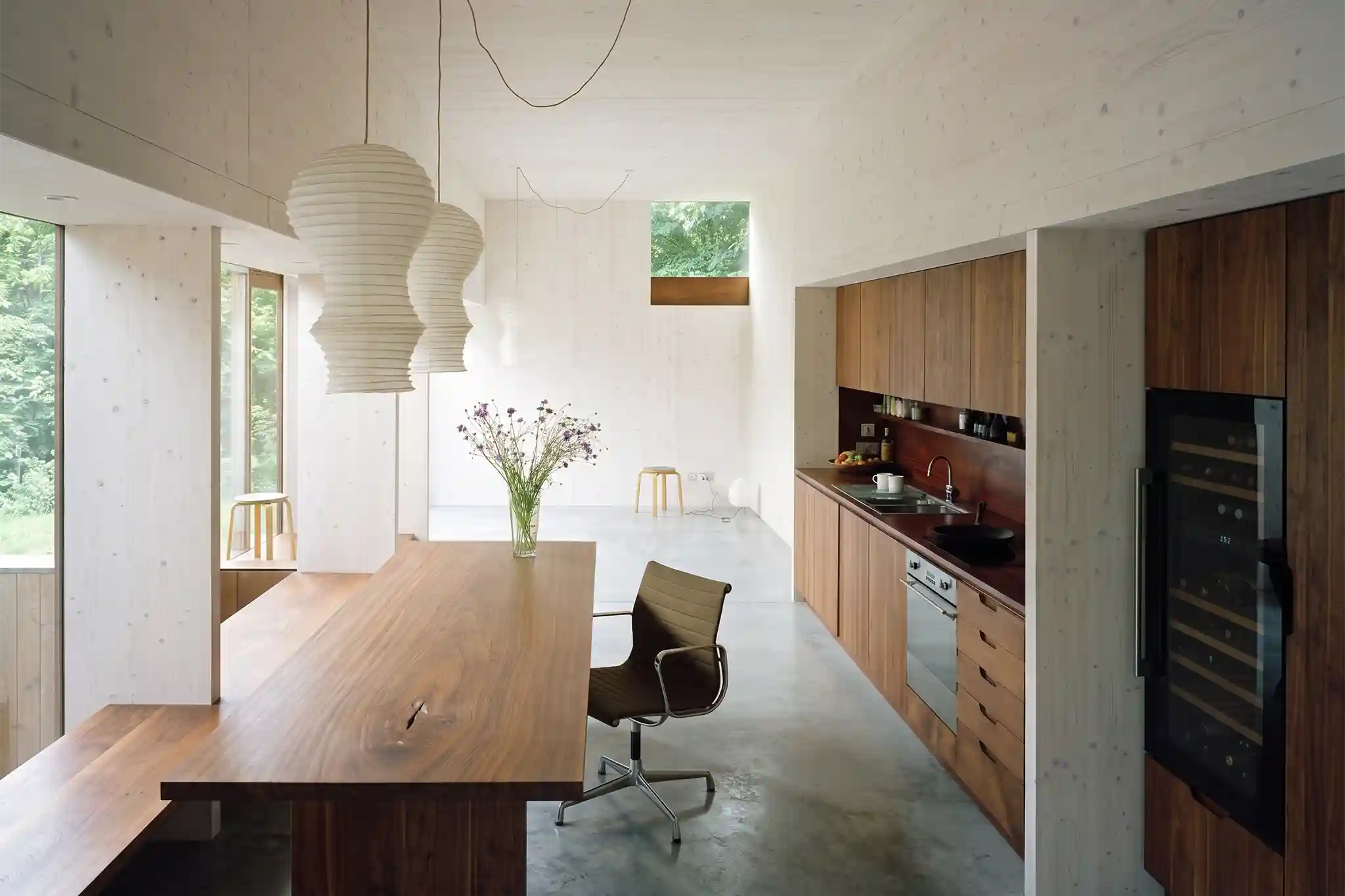Solmaz Limited construction and bespoke joinery work across London and the South-East